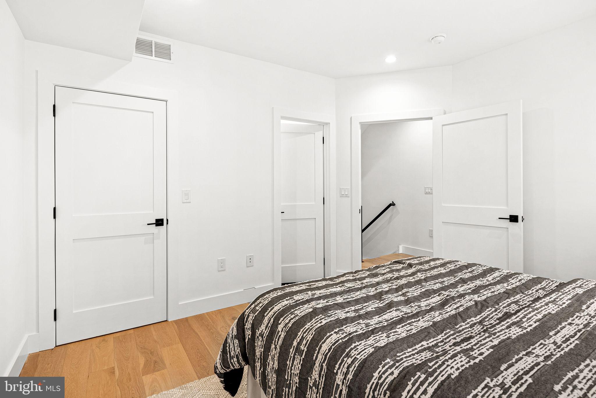 PHILADELPHIA (SOUTH) - Residential