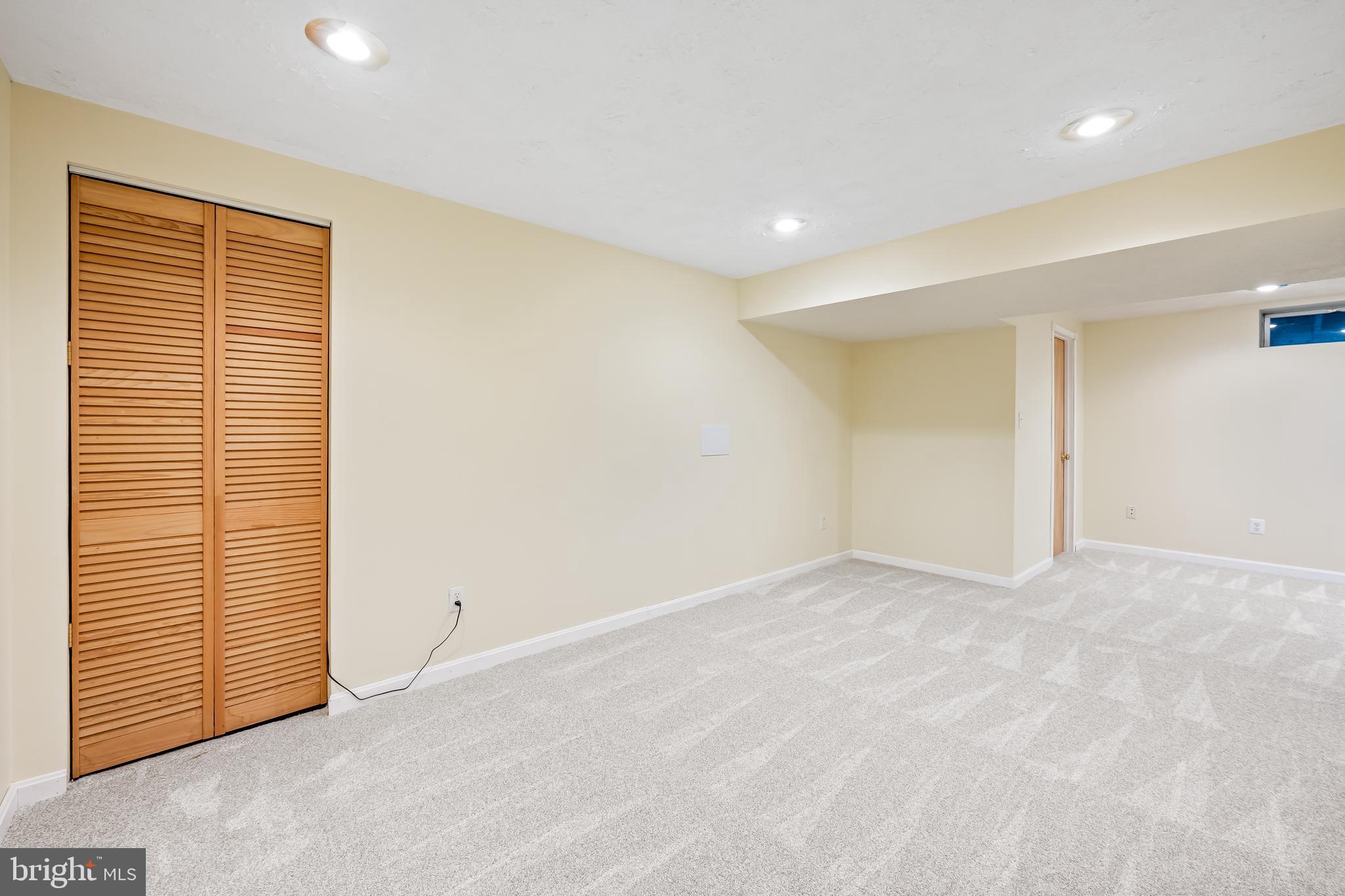 PRESTON MANOR - Residential