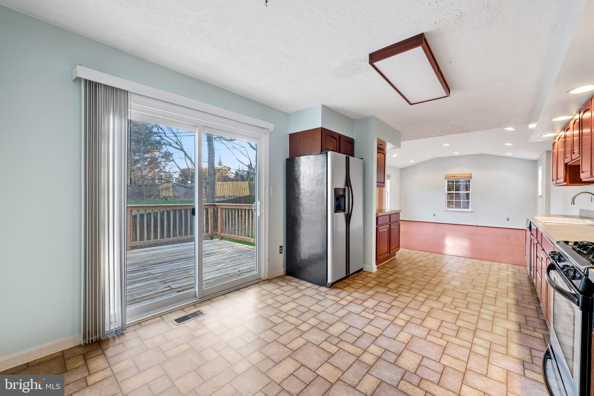 PRESTON MANOR - Residential