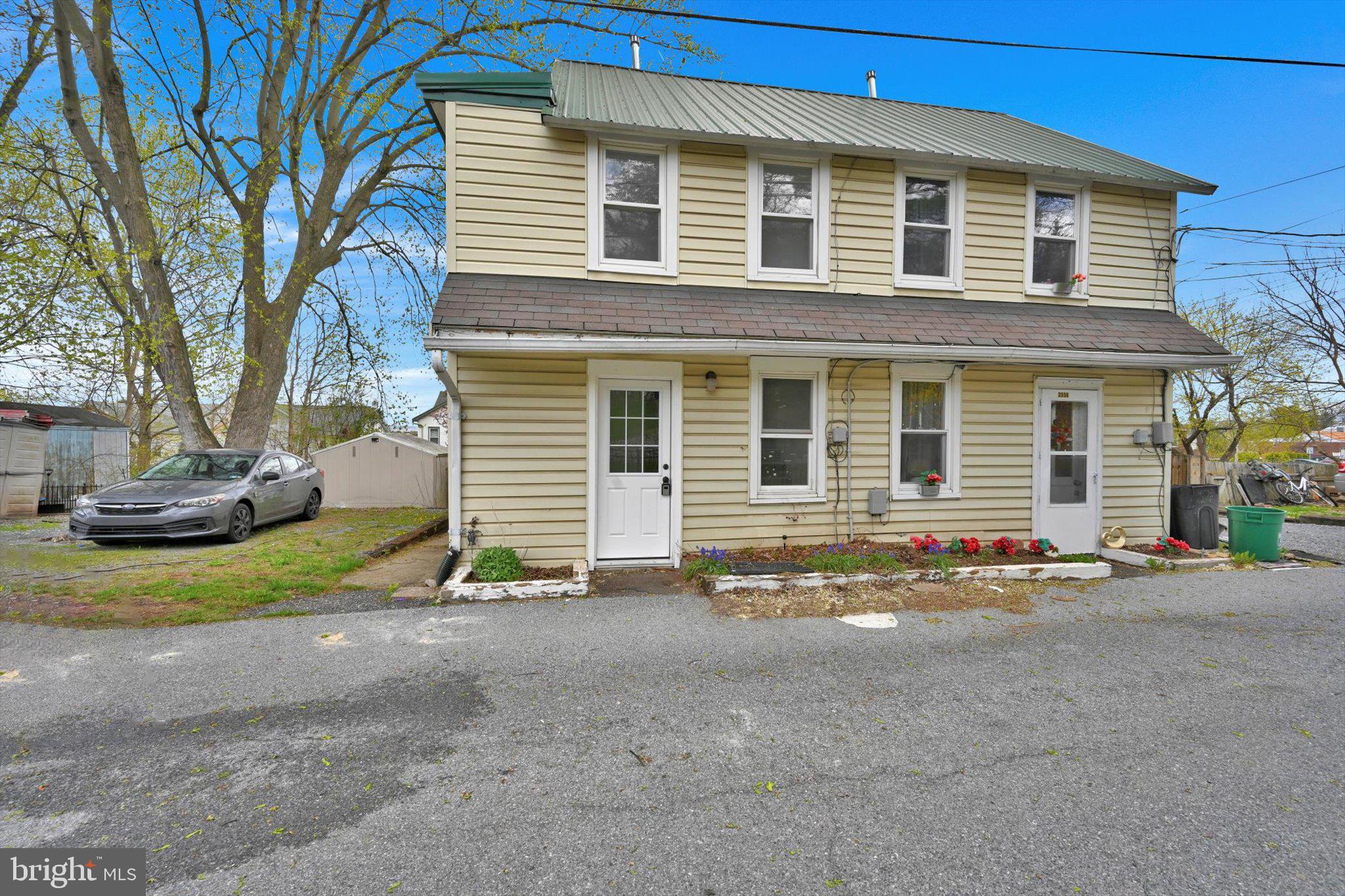 Beautifully redone from top to bottom including the front door! Great two bedroom in downtown Ephrata walking distance to many shops come check it out today!
No Smoking. $50 nonrefundable application fee required per applicant and if selected
$50 admin fee. 615 Min. Credit Score