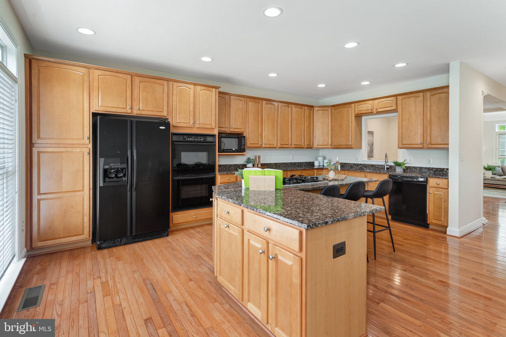 SOUTH RIDING - Residential