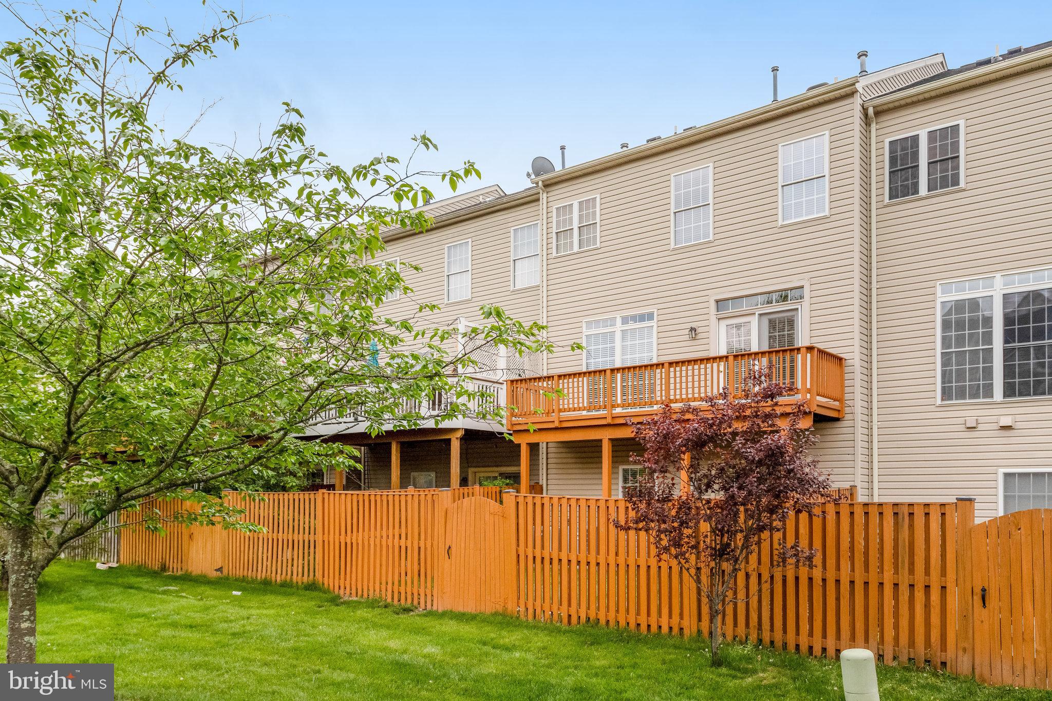 SOUTH RIDING - Residential