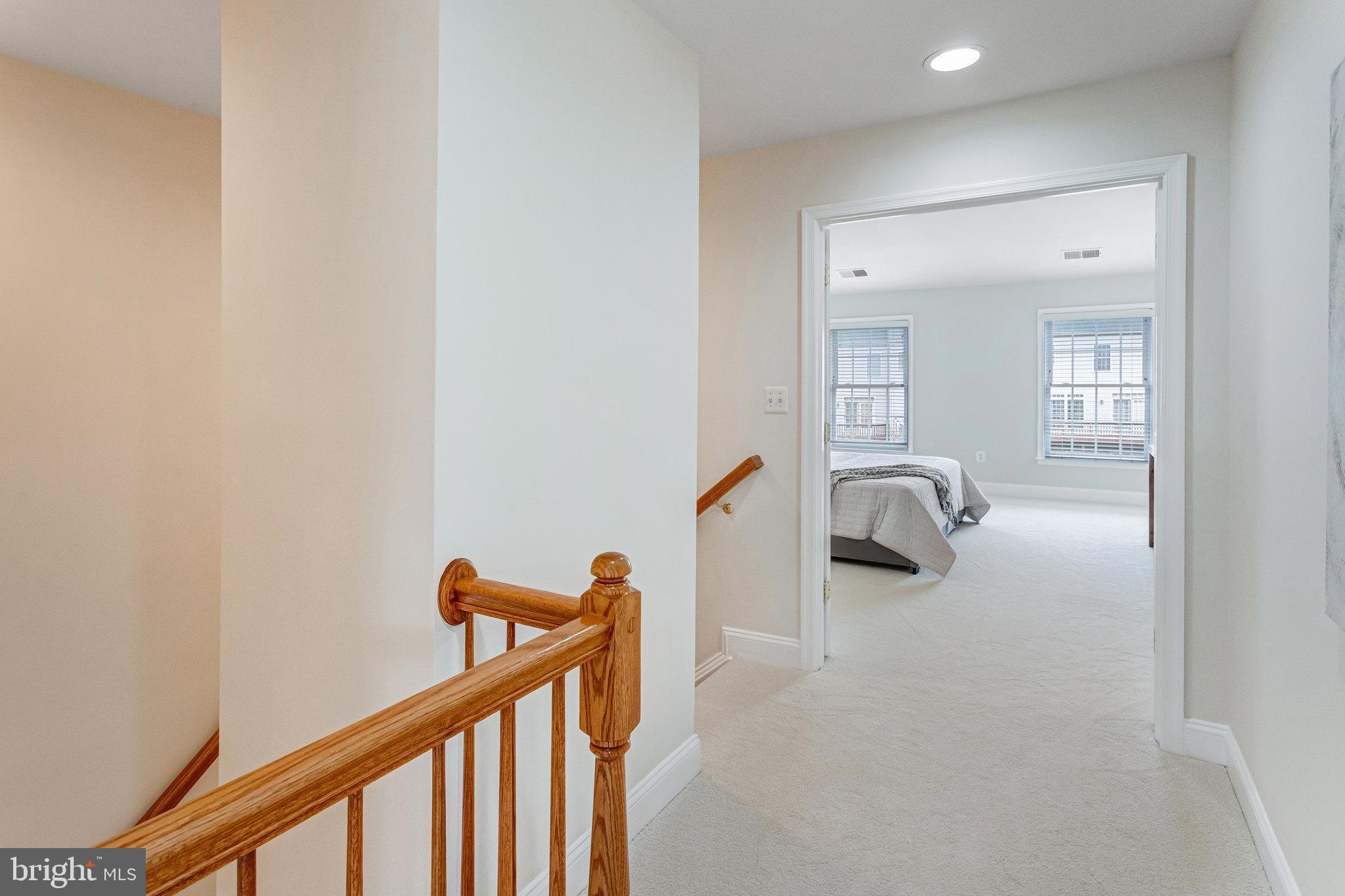 SOUTH RIDING - Residential