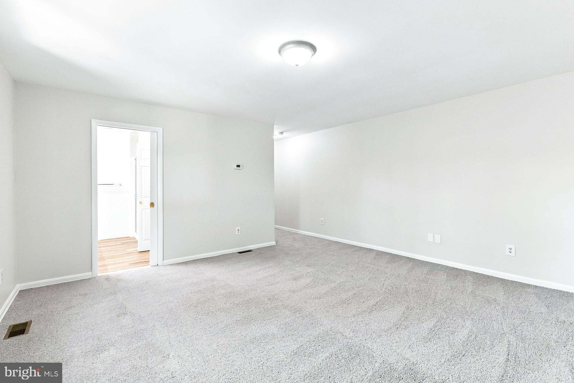 4916 LONGHORN DRIVE