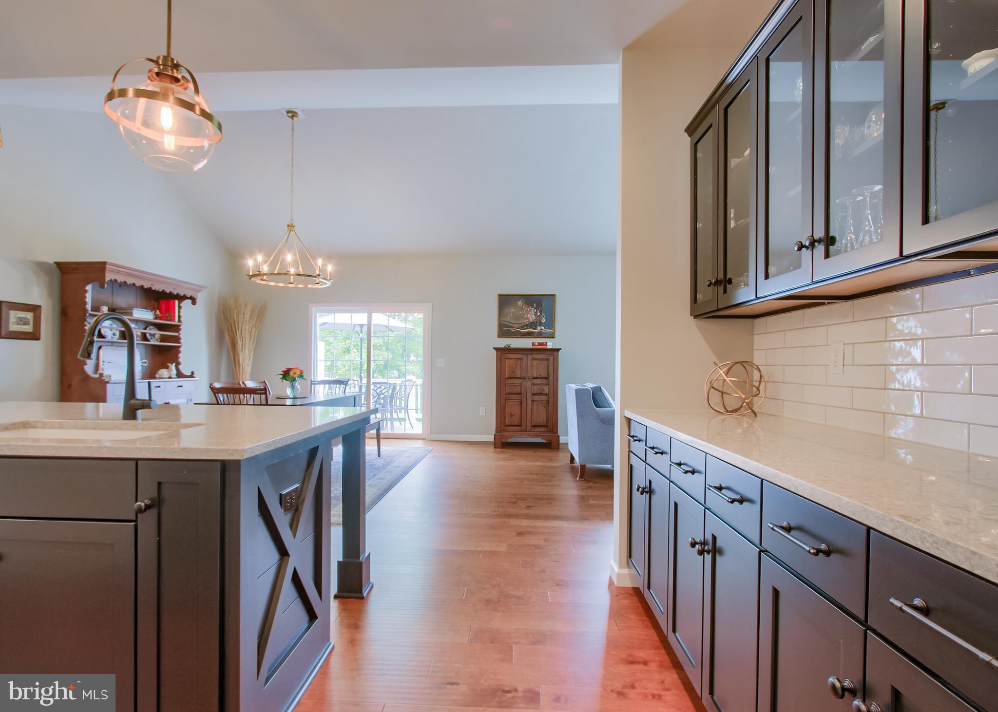 ROCKVILLE ESTATES - Residential