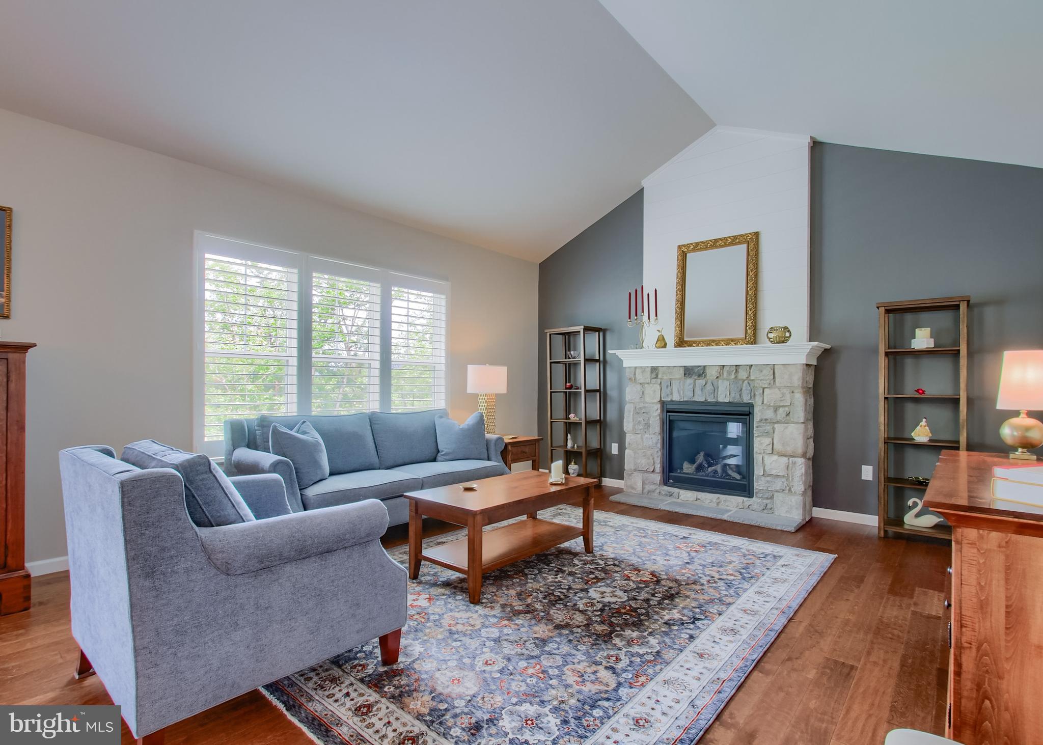 ROCKVILLE ESTATES - Residential