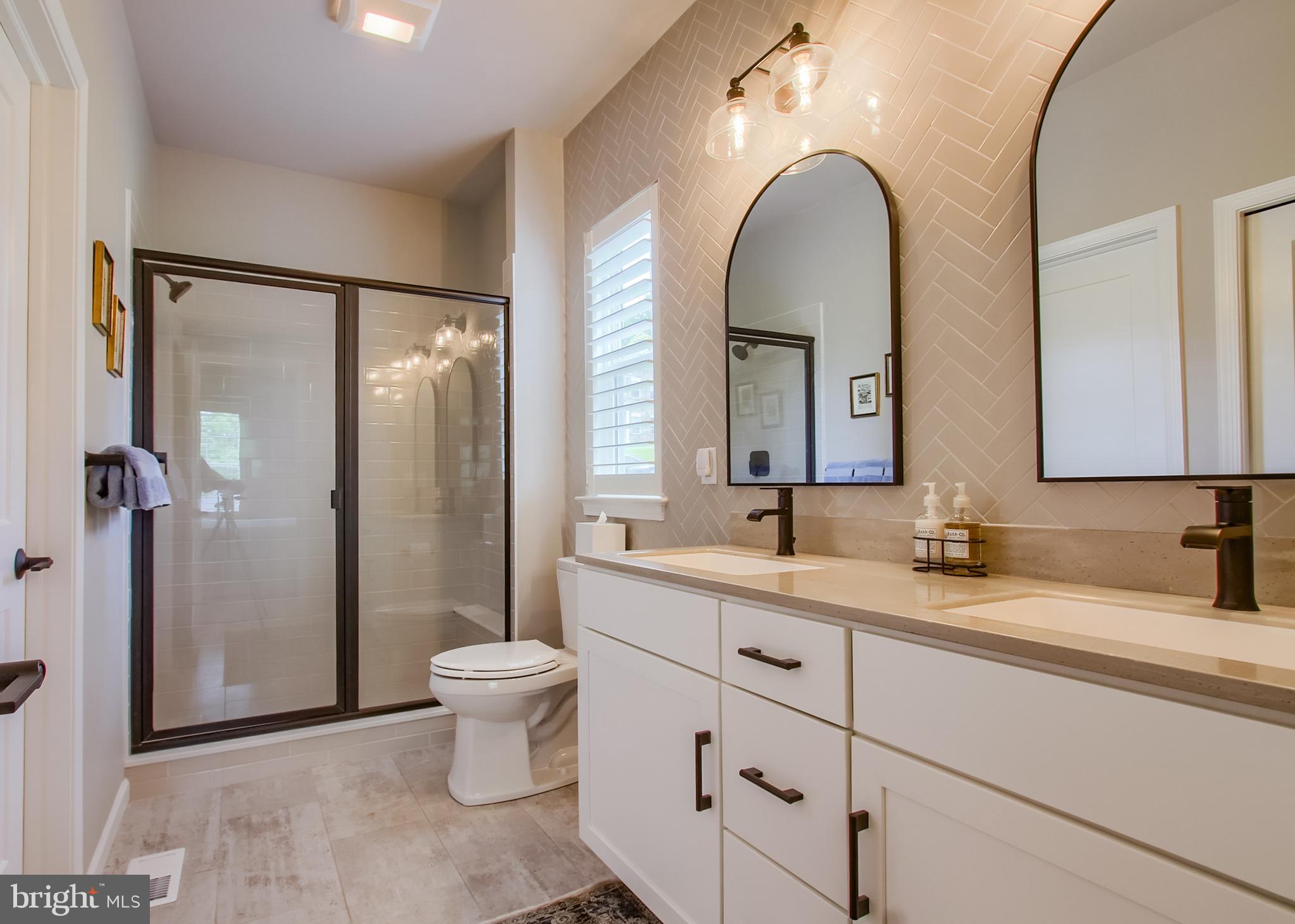 ROCKVILLE ESTATES - Residential