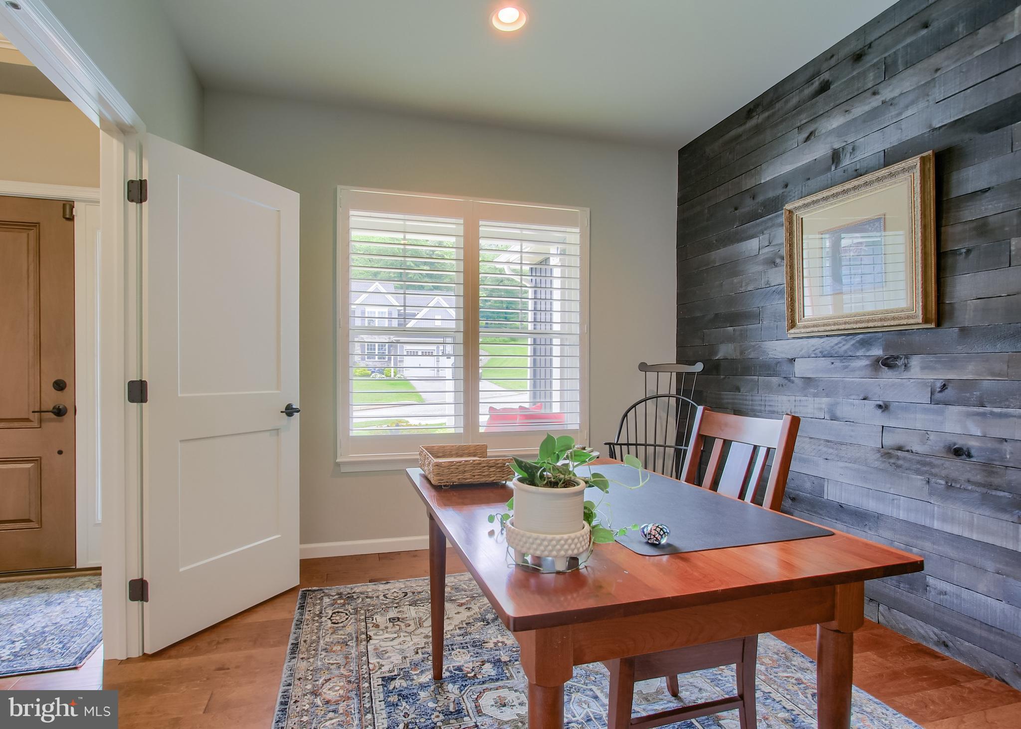 ROCKVILLE ESTATES - Residential