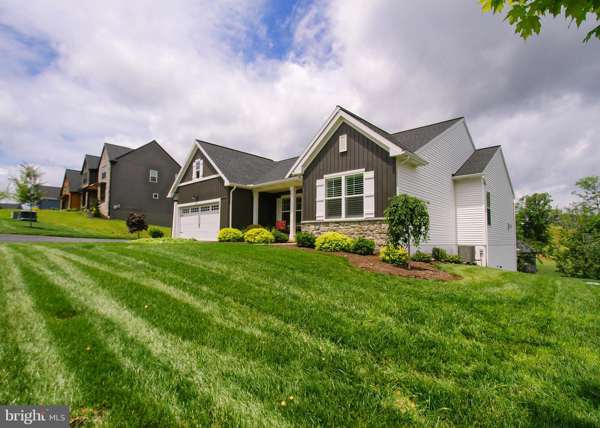 ROCKVILLE ESTATES - Residential