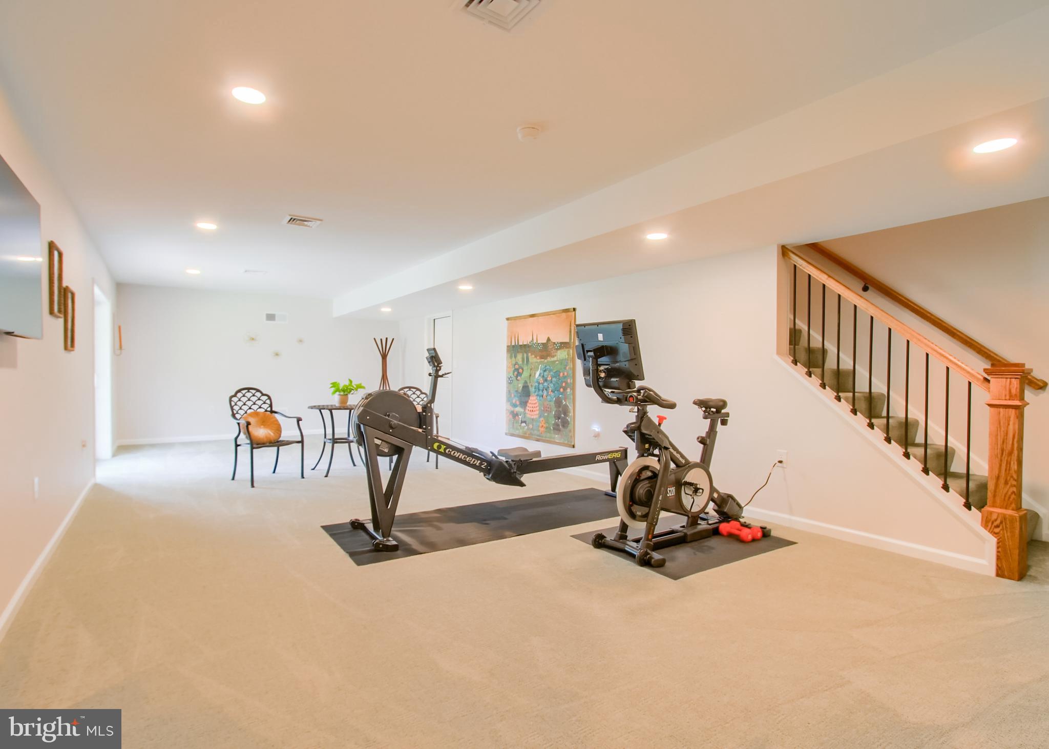 ROCKVILLE ESTATES - Residential