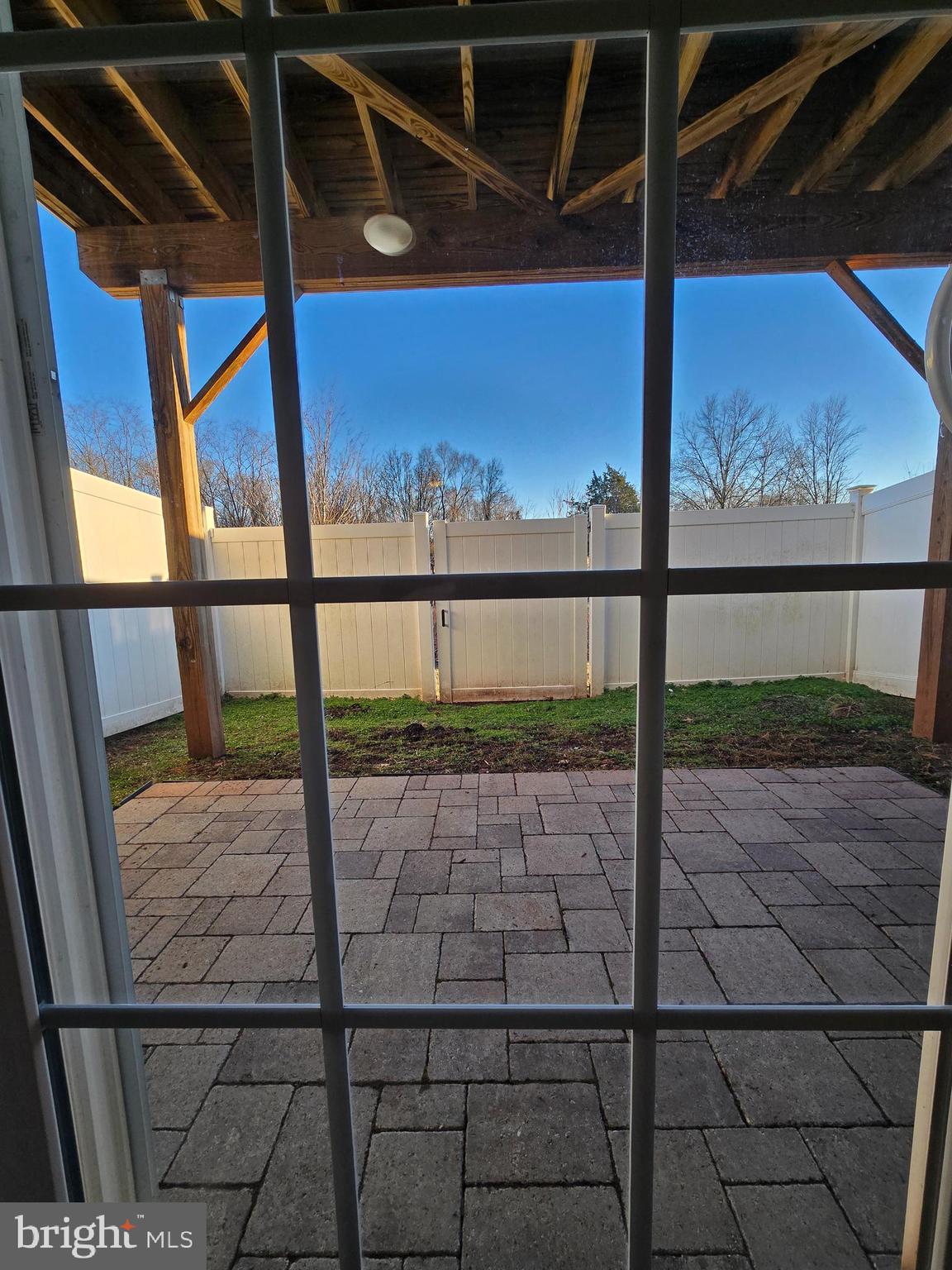 HERITAGE CROSSING - Residential Lease