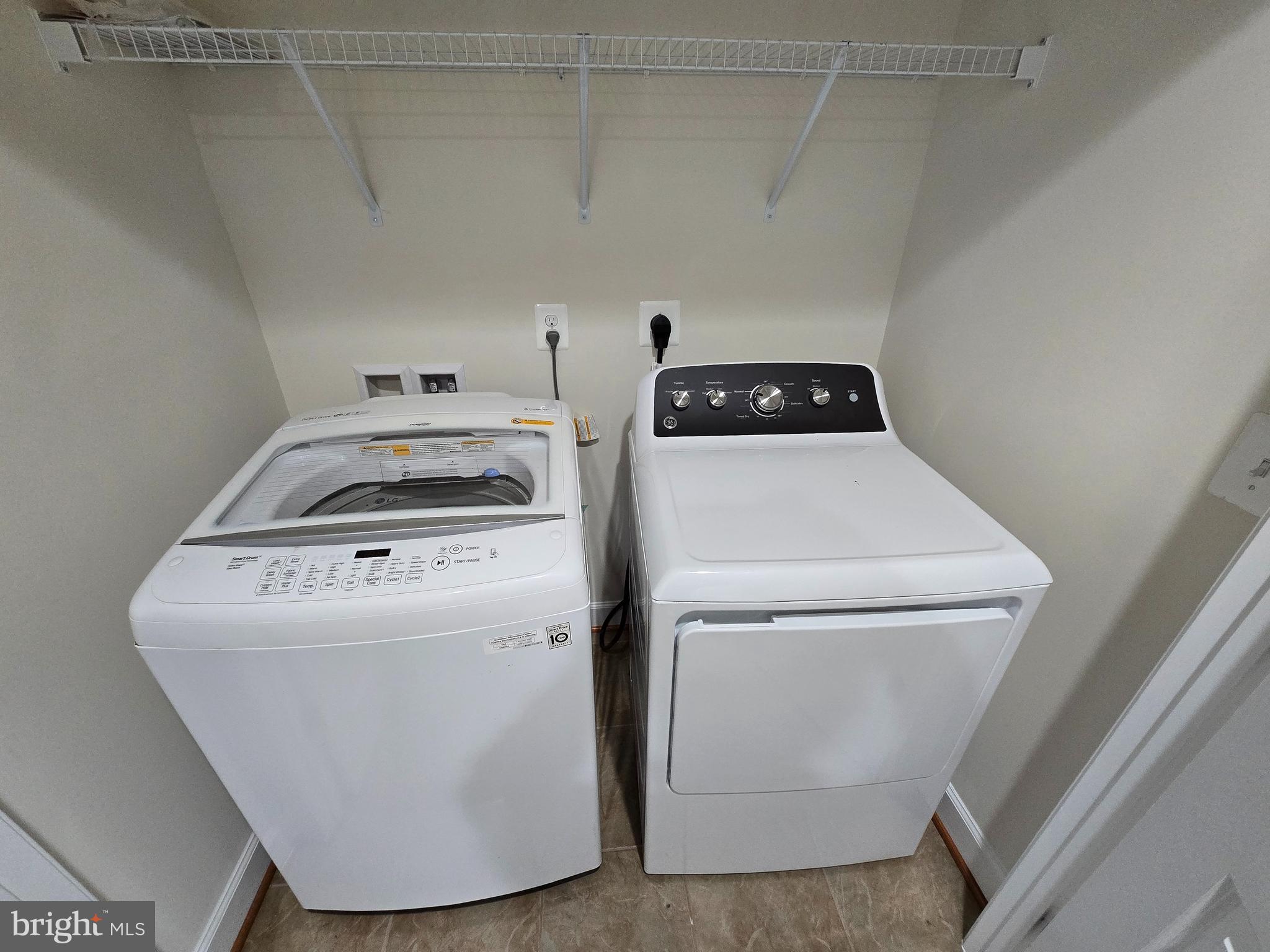 HERITAGE CROSSING - Residential Lease