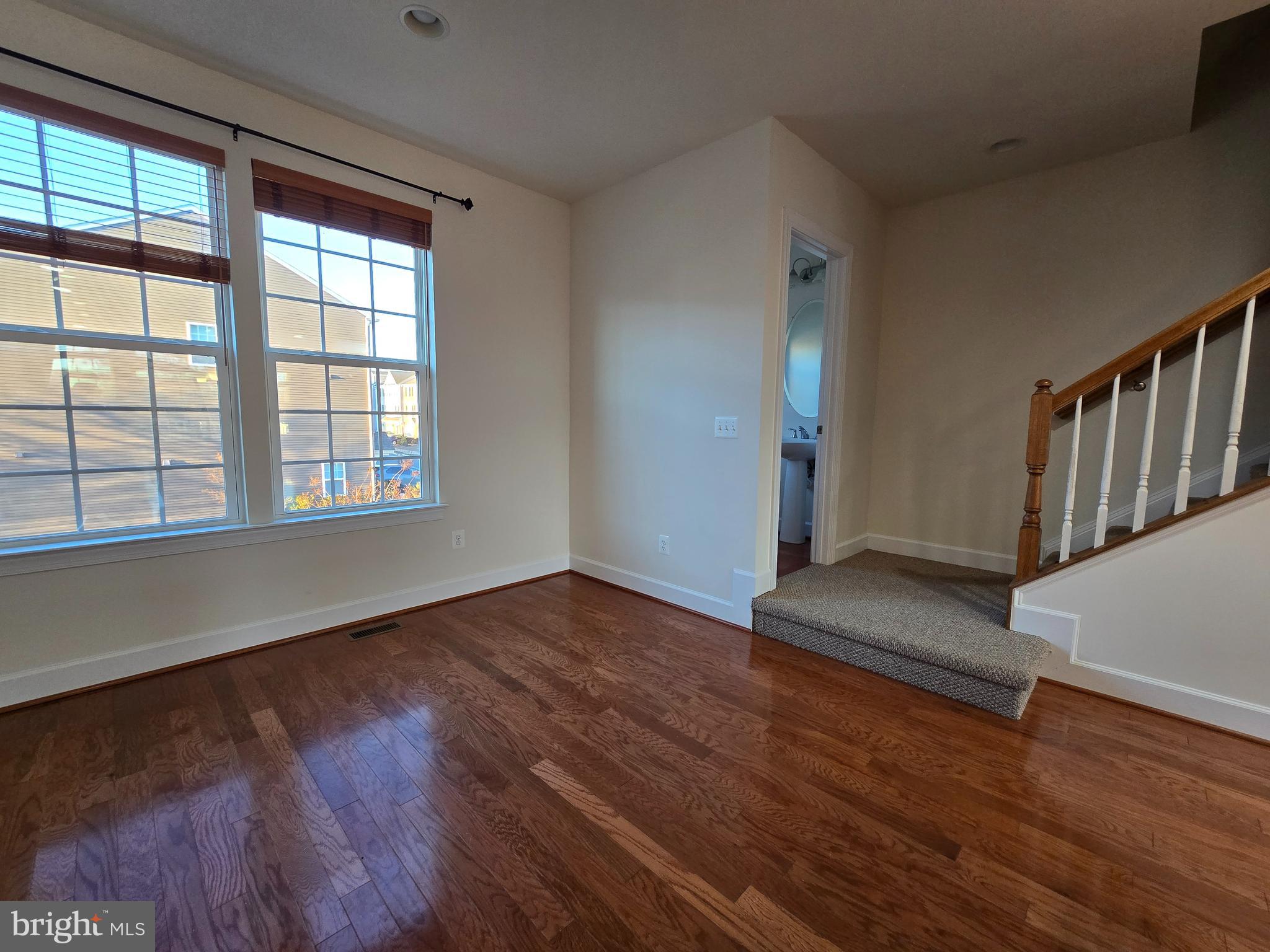 HERITAGE CROSSING - Residential Lease