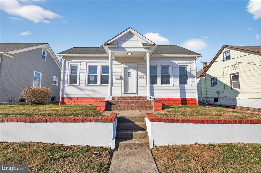 Welcome to 615 W 13th St located in the heart of New Castle! A fresh and bright exterior greet you on arrival. Upon entering the home, you are brought into the living room with abundant natural light, new paint and flooring that continue throughout the entire level. First floor living is made easy in this home as the dining room flows easily into the spacious kitchen. The sunroom offers additional living space as well as a half bathroom. Two large bedrooms and the full bathroom are also on this level. The second floor has an additional bedroom, ideal for guests or an office space. This property is centrally located minutes from Historic New Castle, Rt. 13, 95/205 and more. Schedule your your today! Best of the both worlds - this home as efficient radiator heating WITH central Air Conditioning.