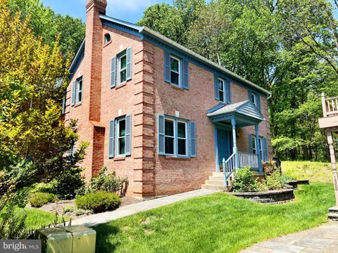 1564 Ivystone Court, Silver Spring, MD MLS: MDMC2180864