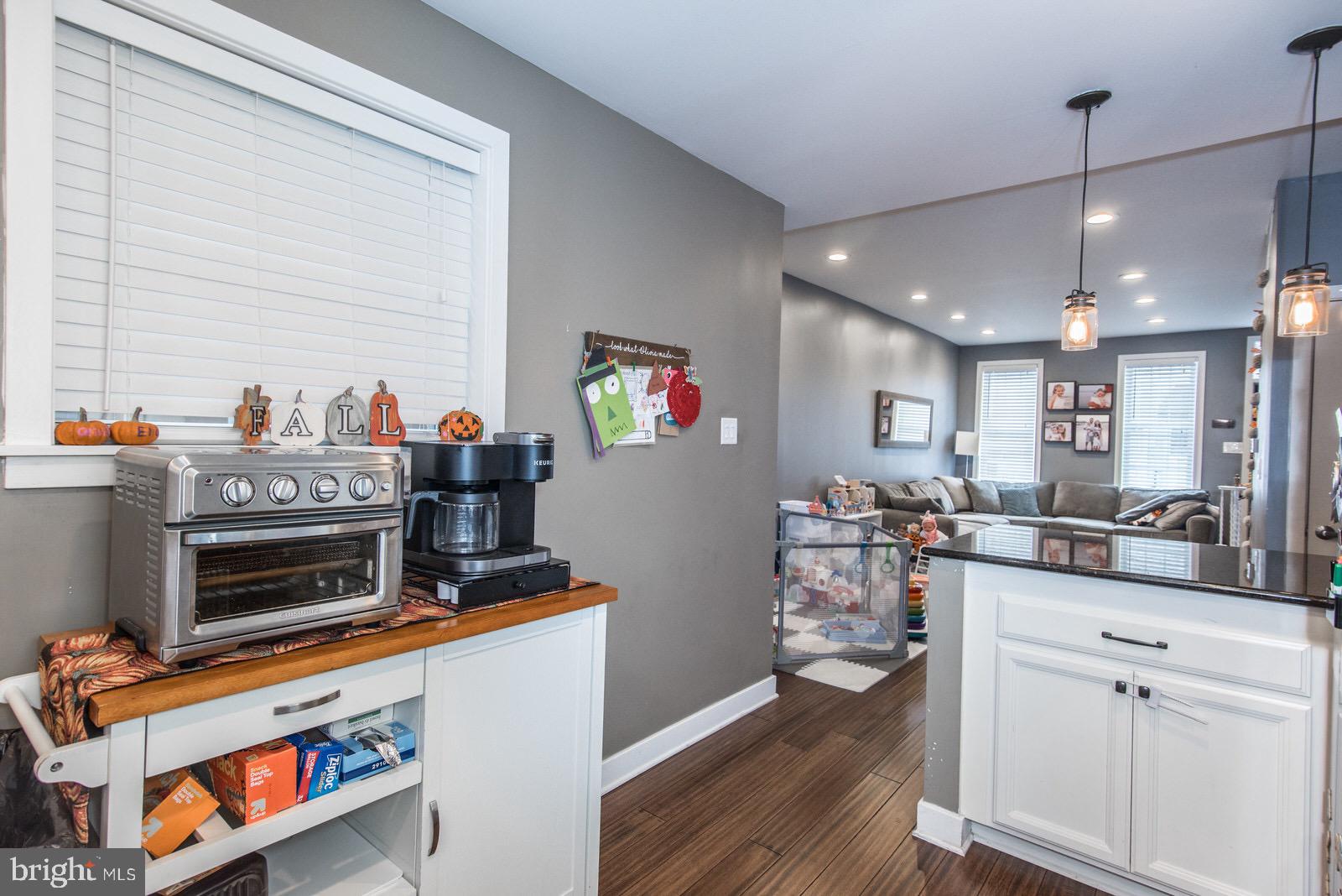 PORT RICHMOND - Residential