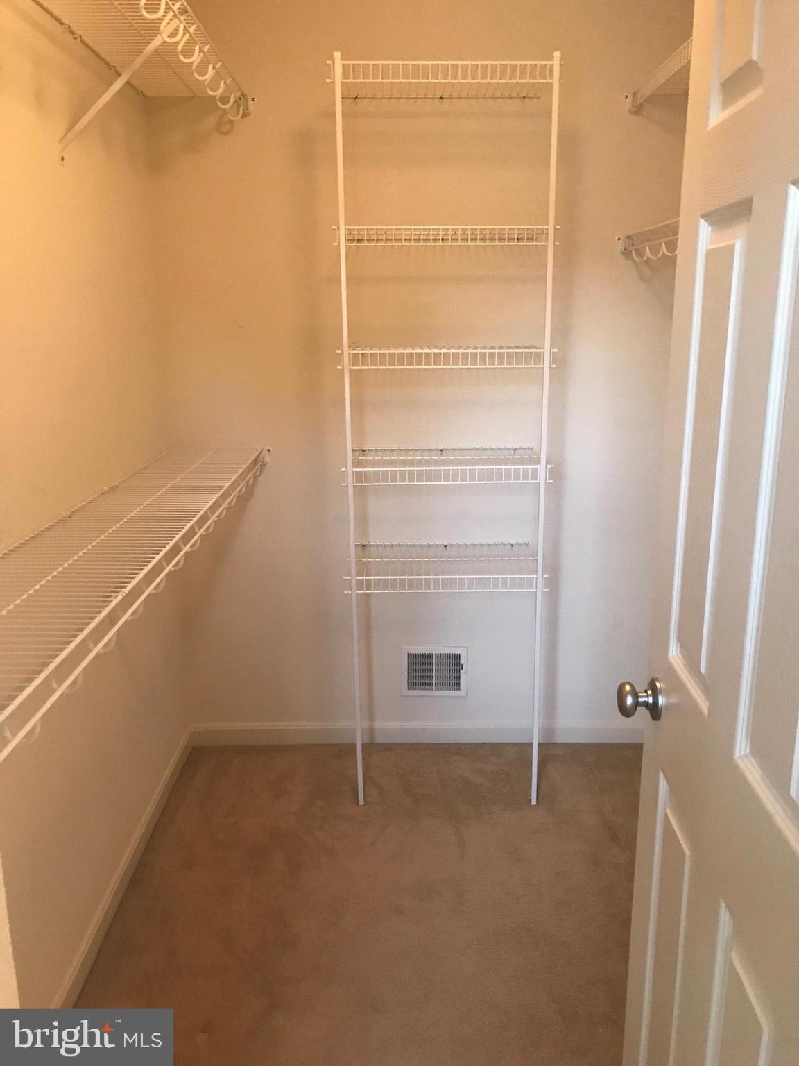 DEER RUN HUMMELSTOWN - Residential Lease