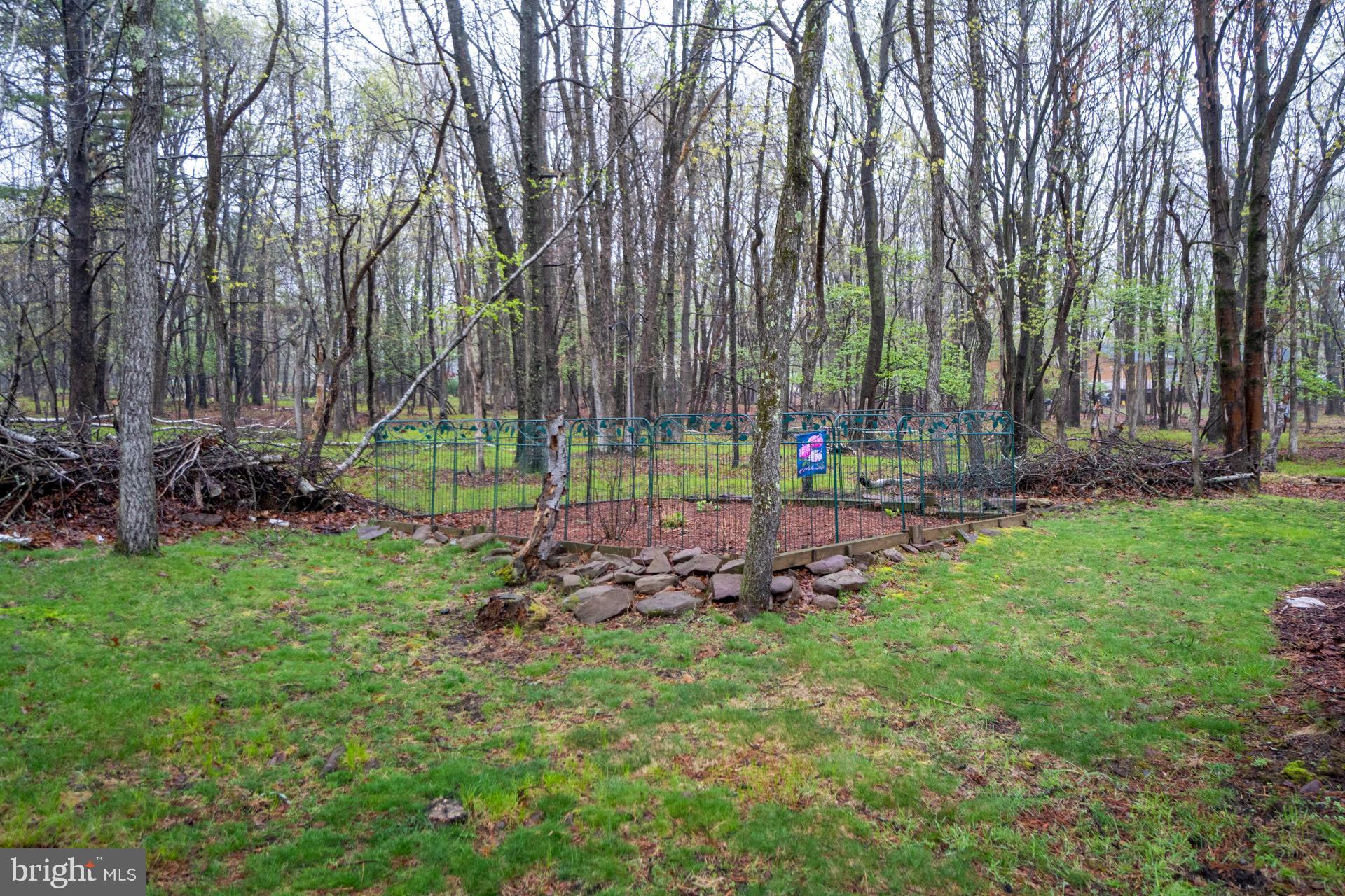 INDIAN MOUNTAIN LAKE - Residential