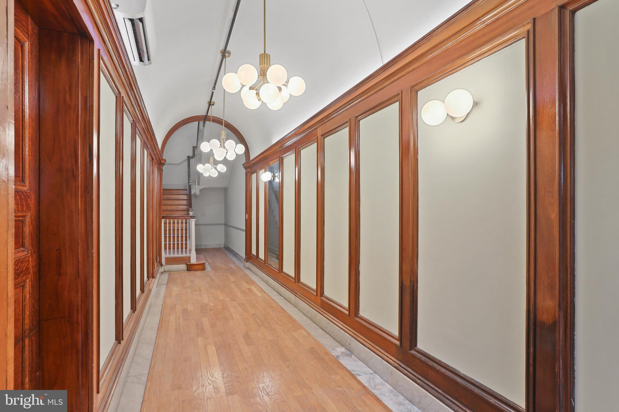 MOUNT VERNON PLACE HISTORIC DISTRICT - Residential Lease