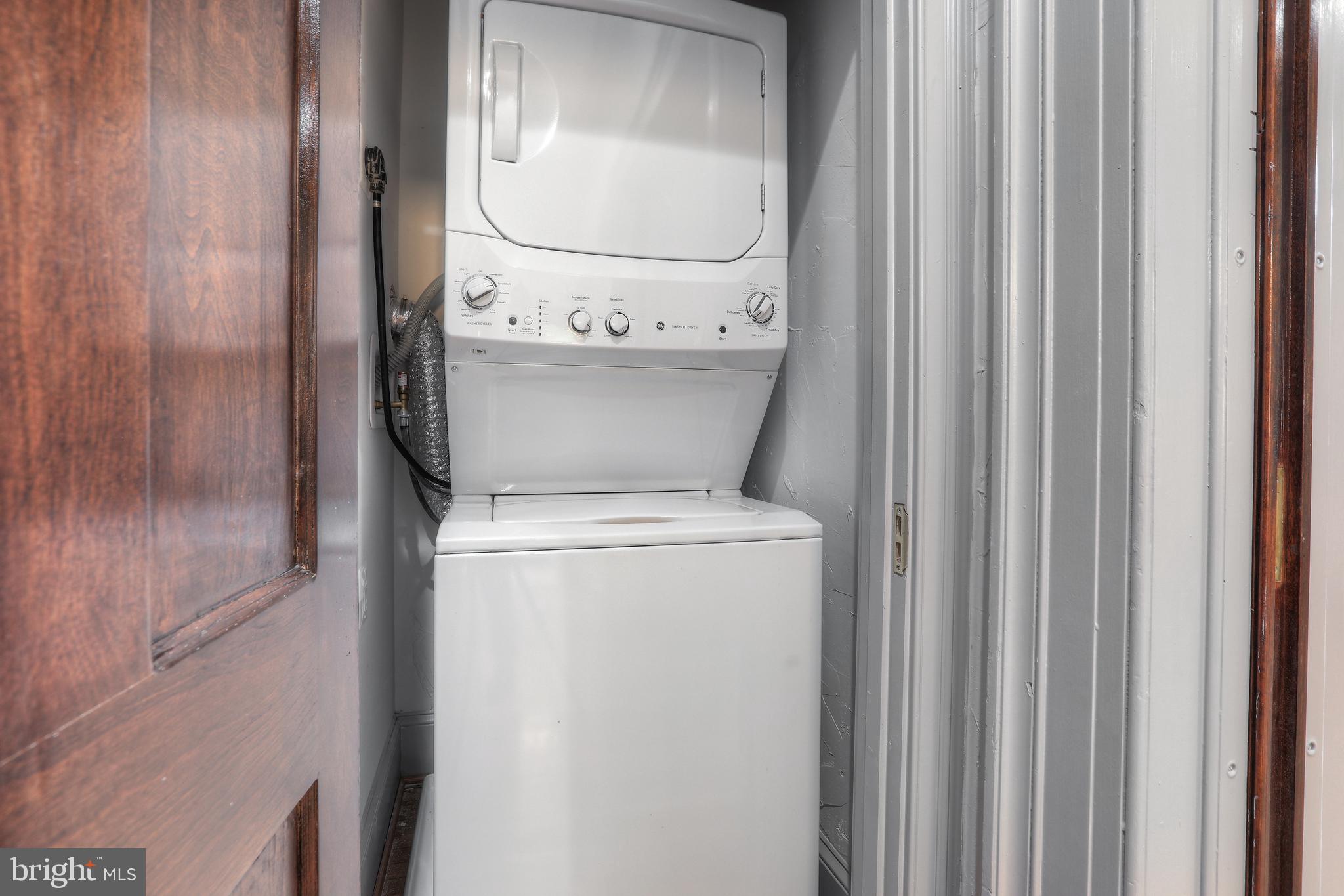 MOUNT VERNON PLACE HISTORIC DISTRICT - Residential Lease