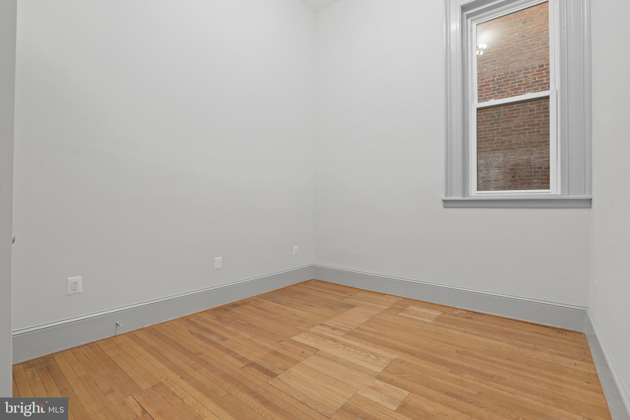 MOUNT VERNON PLACE HISTORIC DISTRICT - Residential Lease