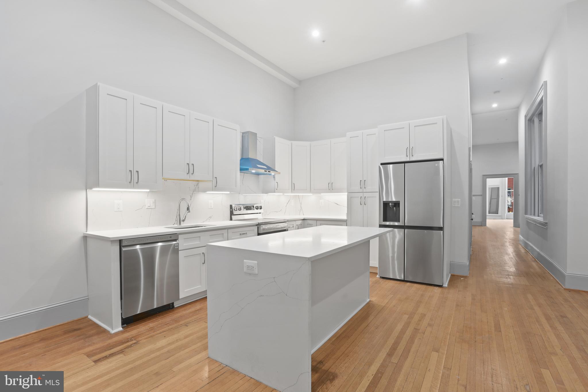 MOUNT VERNON PLACE HISTORIC DISTRICT - Residential Lease