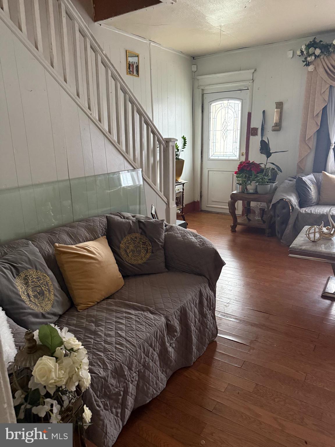 2877 HARRISON AVENUE