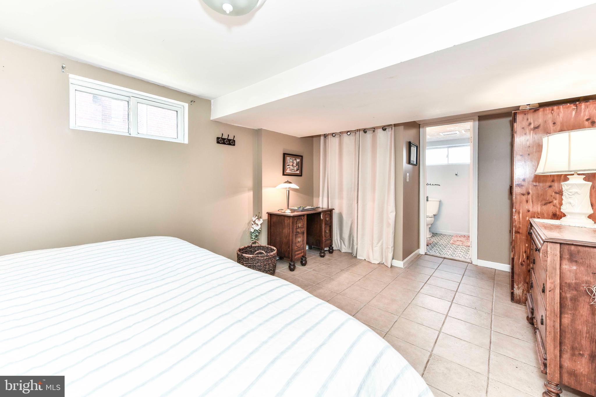 GARDEN CITY - Residential