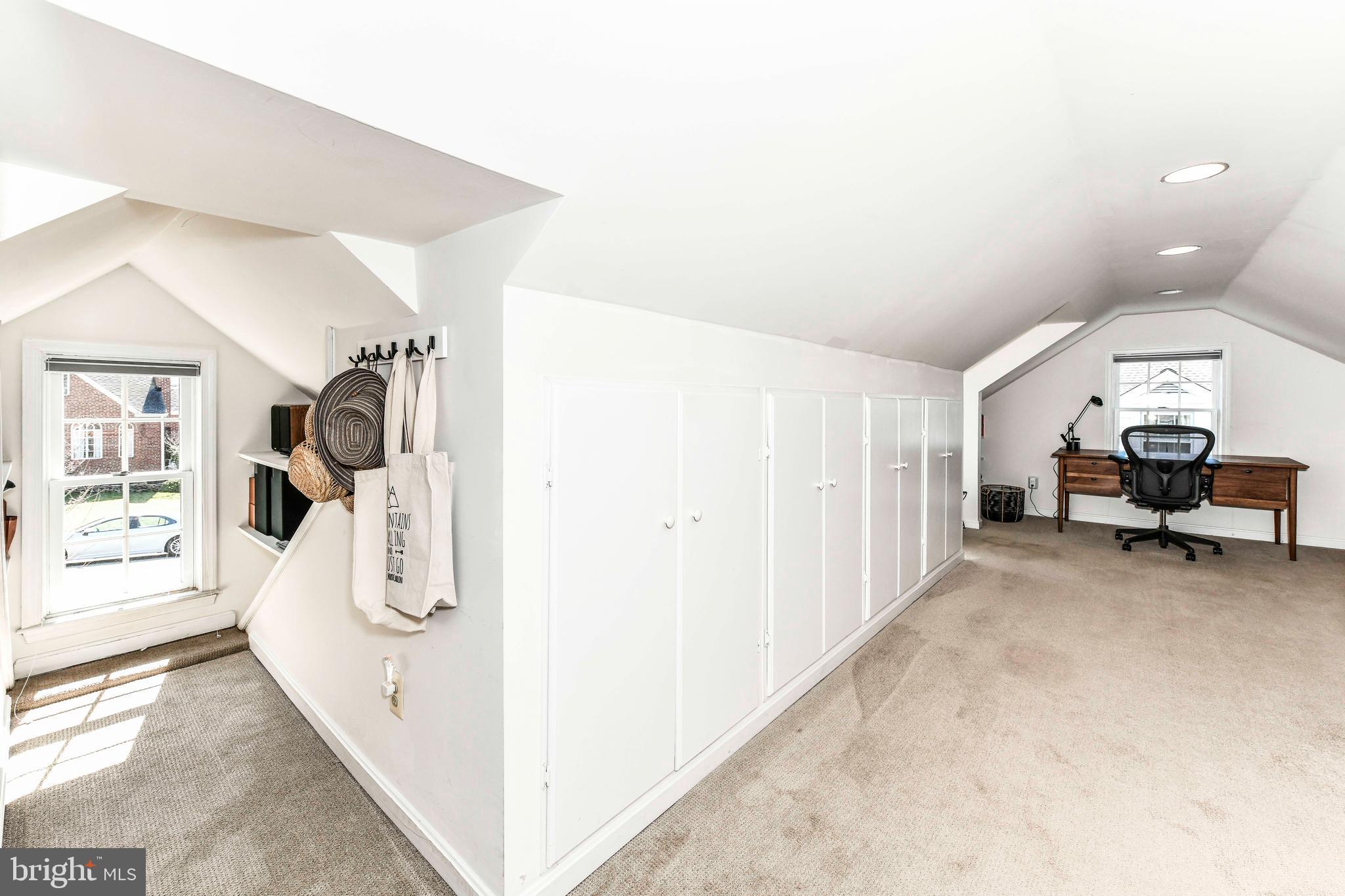 GARDEN CITY - Residential