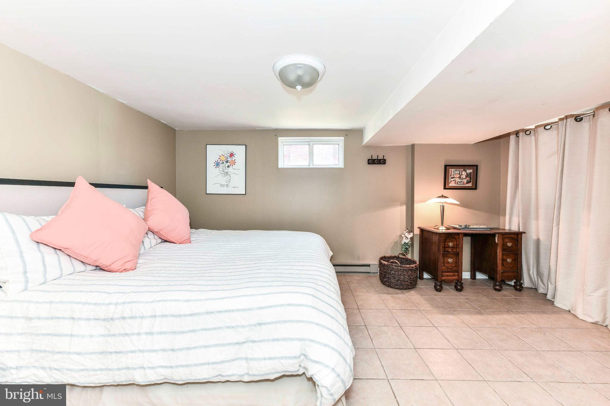 GARDEN CITY - Residential