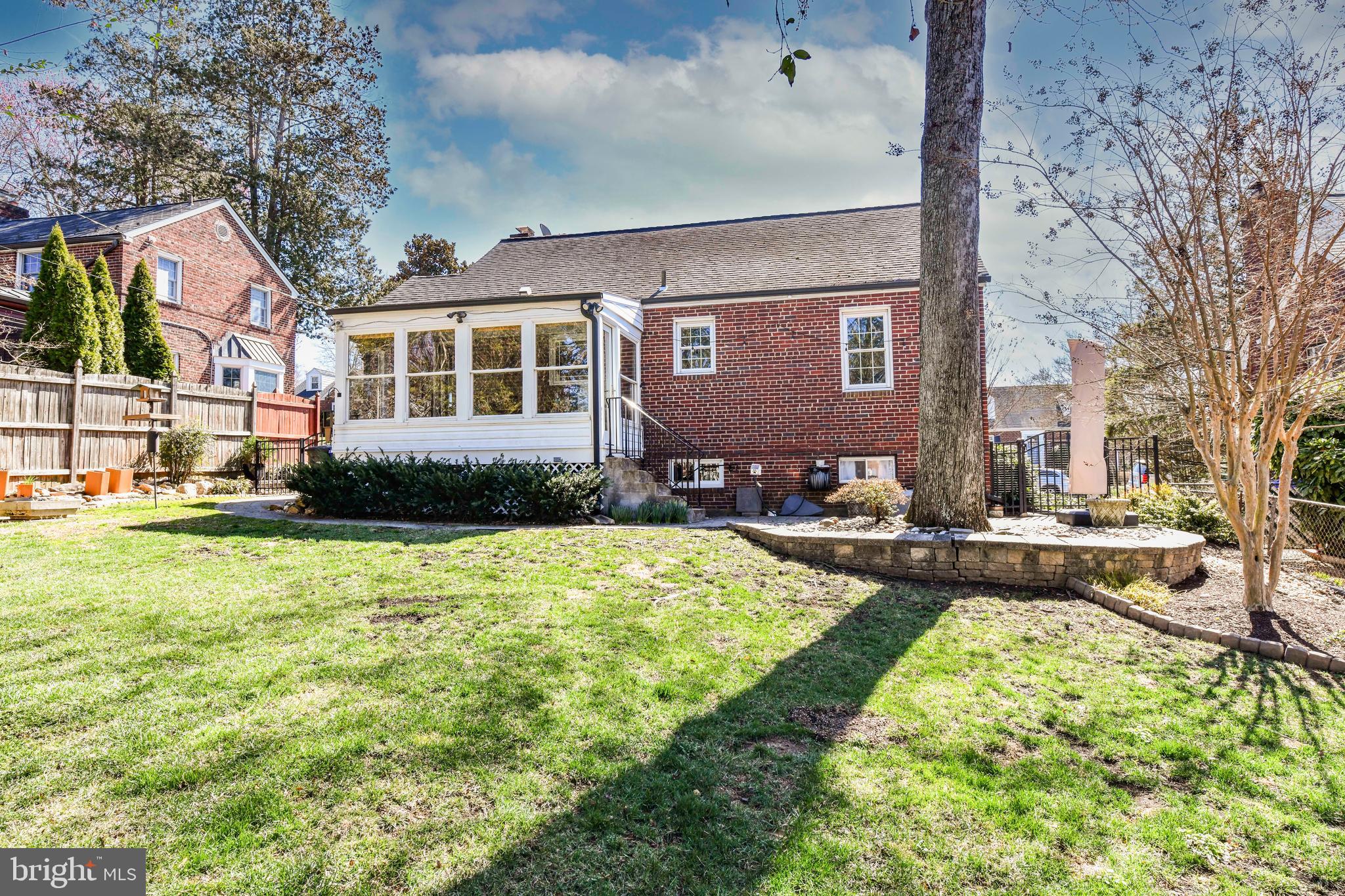 GARDEN CITY - Residential