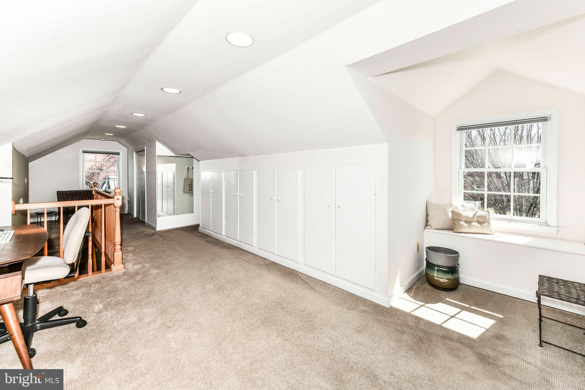 GARDEN CITY - Residential