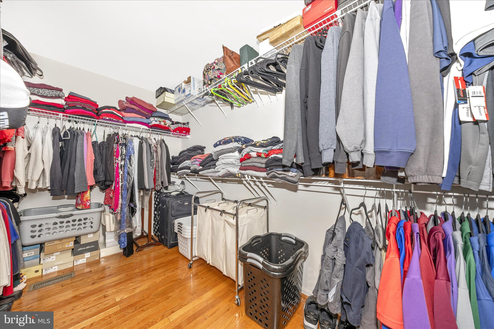 CRESTVIEW - Residential