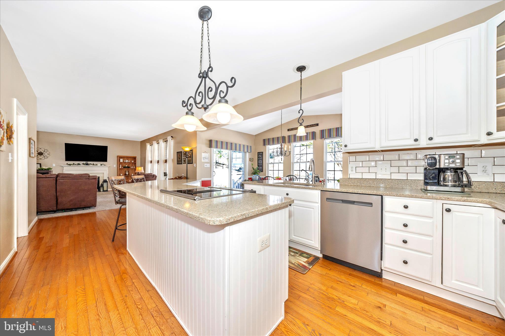 CRESTVIEW - Residential