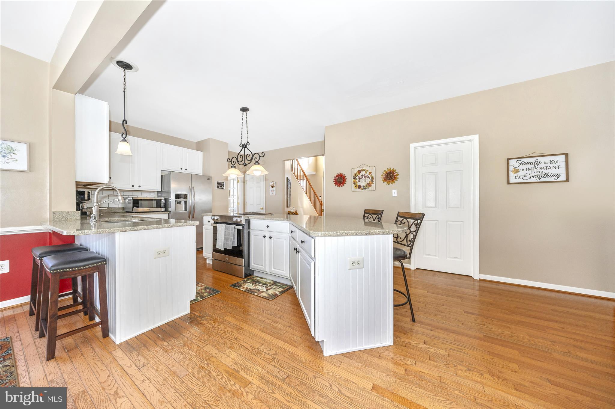 CRESTVIEW - Residential