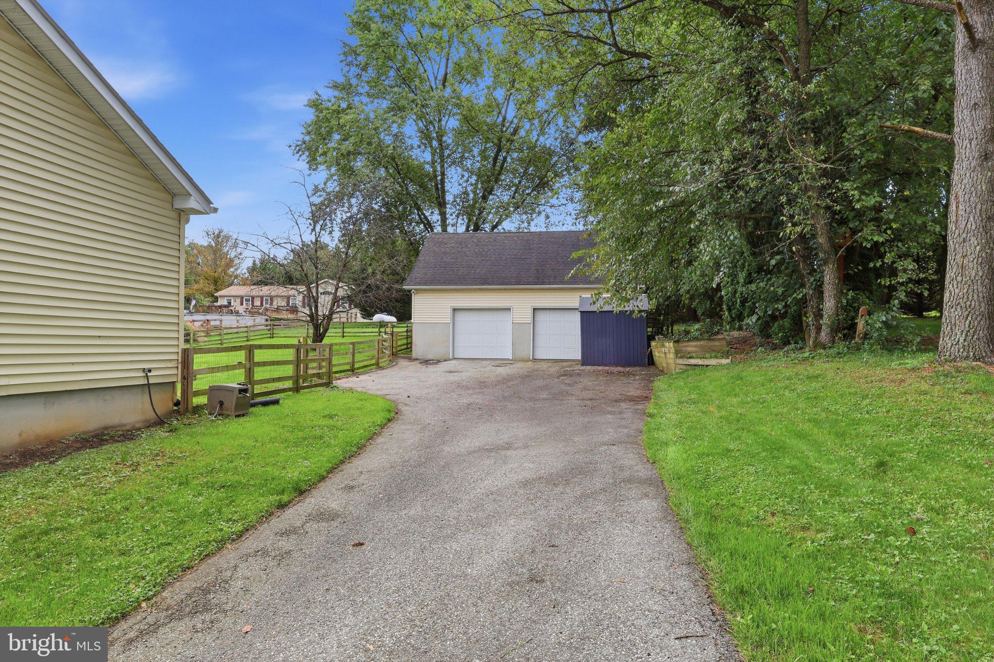 44 MAGNOLIA TRAIL