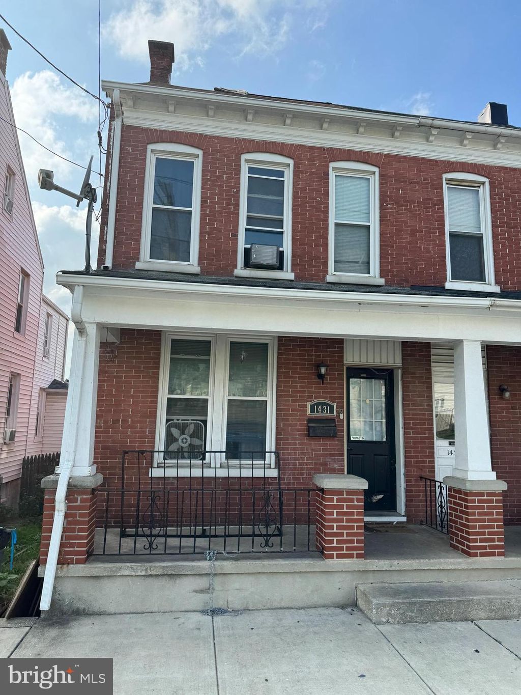 Photo of 1431 W King Street, YORK, PA 17404 (MLS # PAYK2089624)