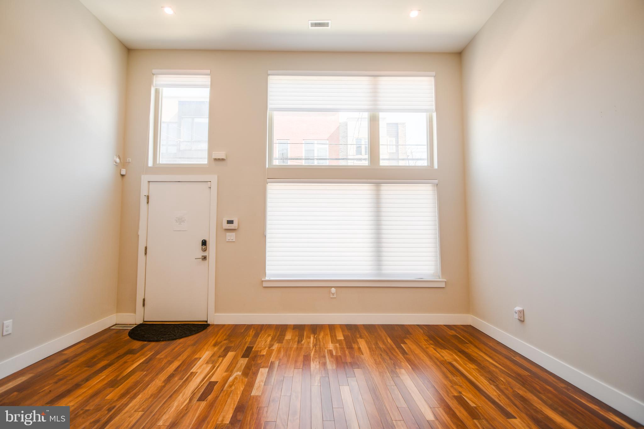 POINT BREEZE - Residential