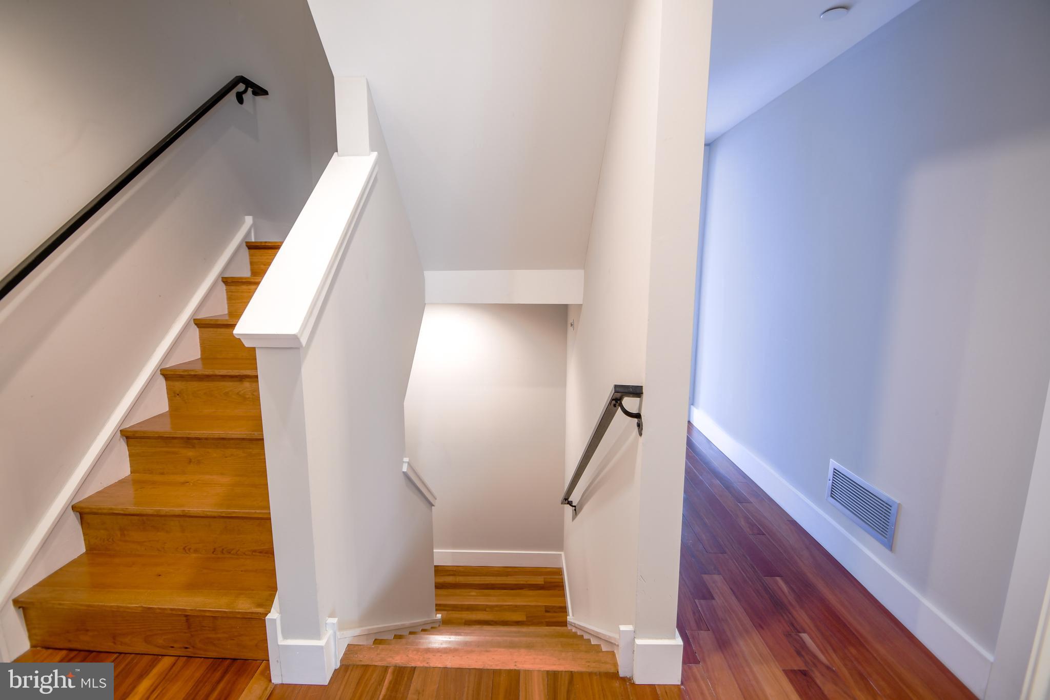 POINT BREEZE - Residential