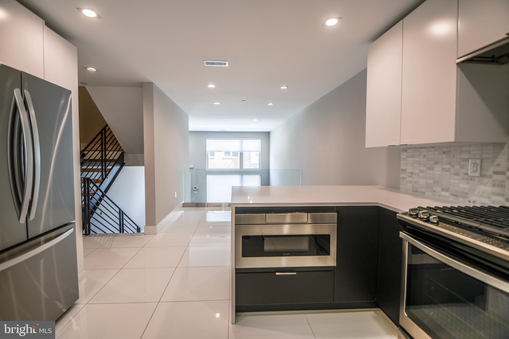 POINT BREEZE - Residential