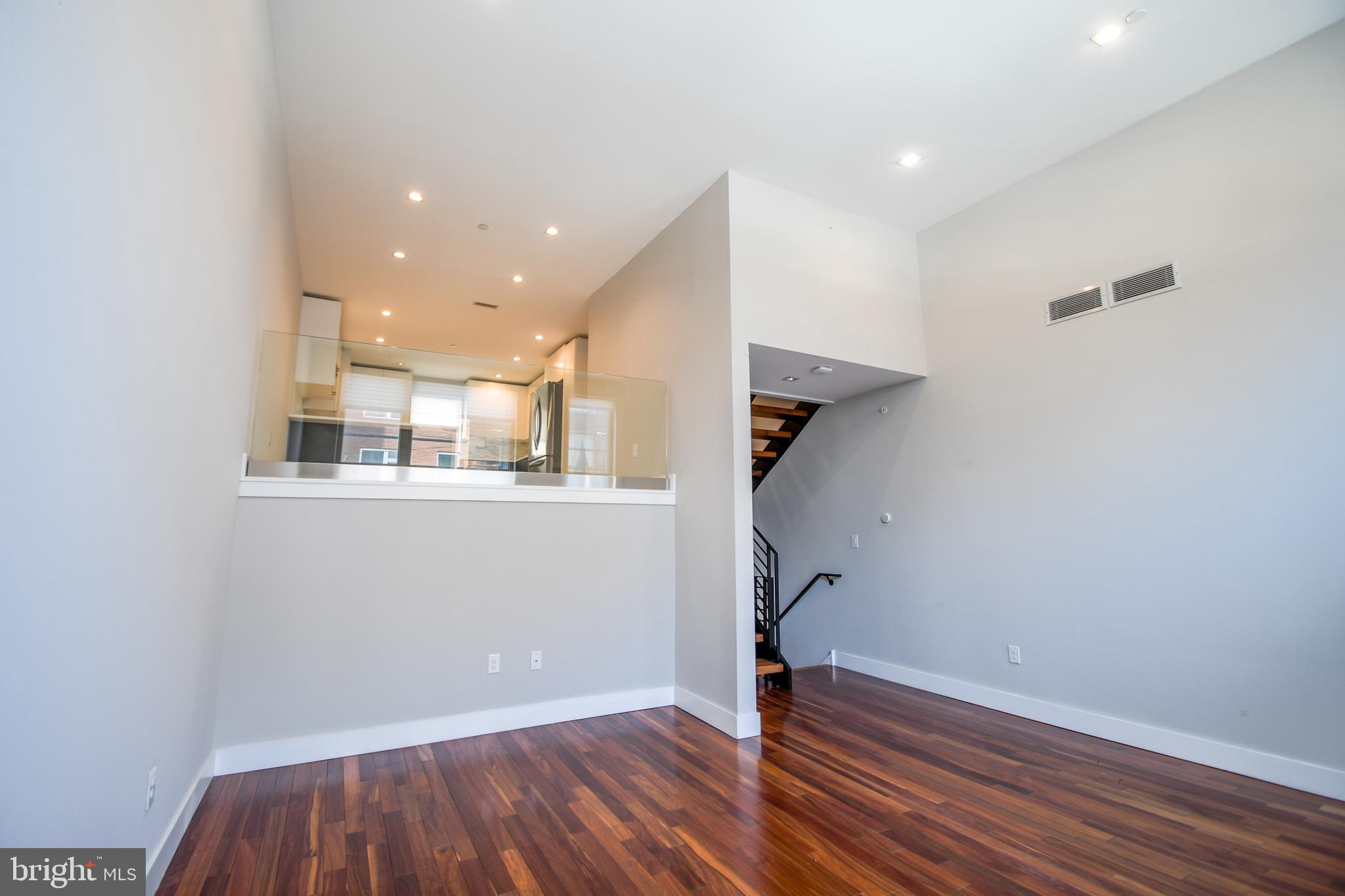 POINT BREEZE - Residential