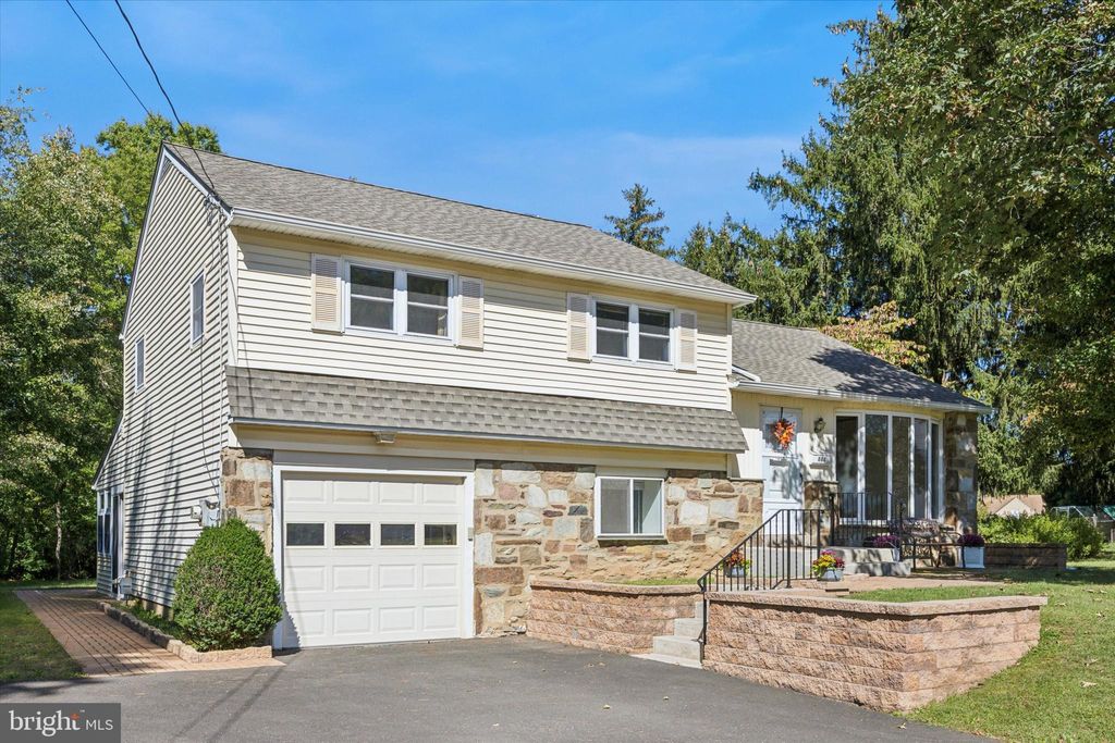 Photo of 868 Aster Road, WARMINSTER, PA 18974 (MLS # PABU2106890)