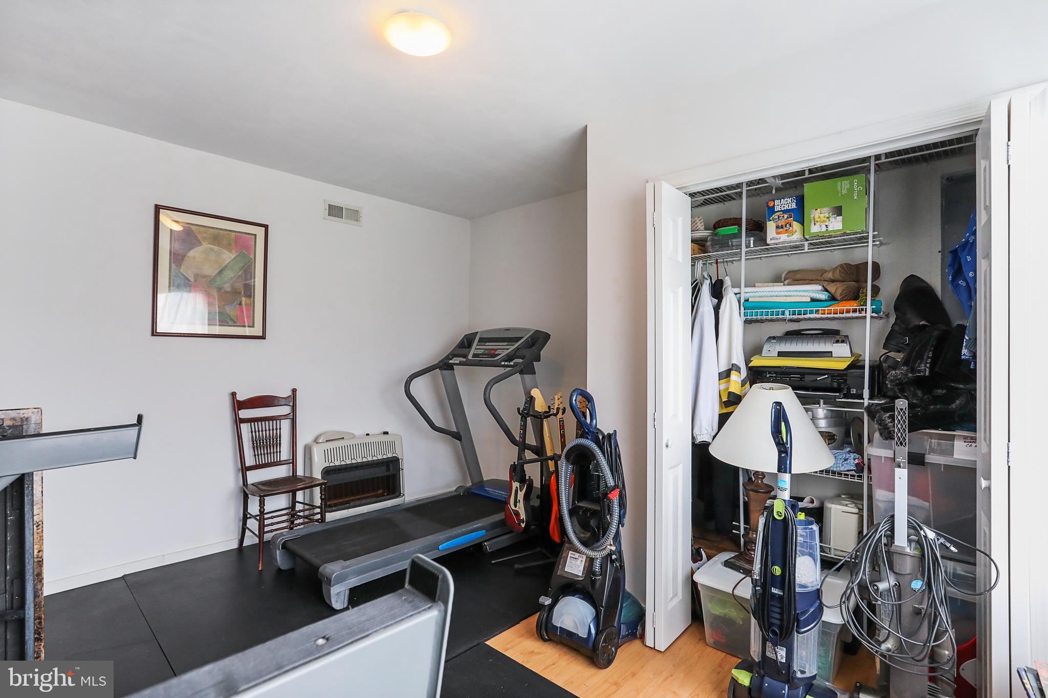 OPEQUON MEADOWS - Residential