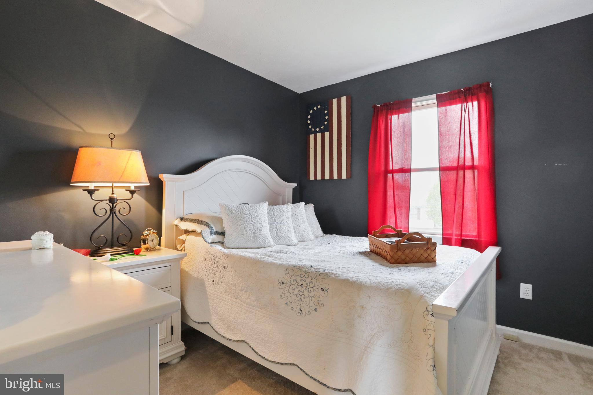 OPEQUON MEADOWS - Residential