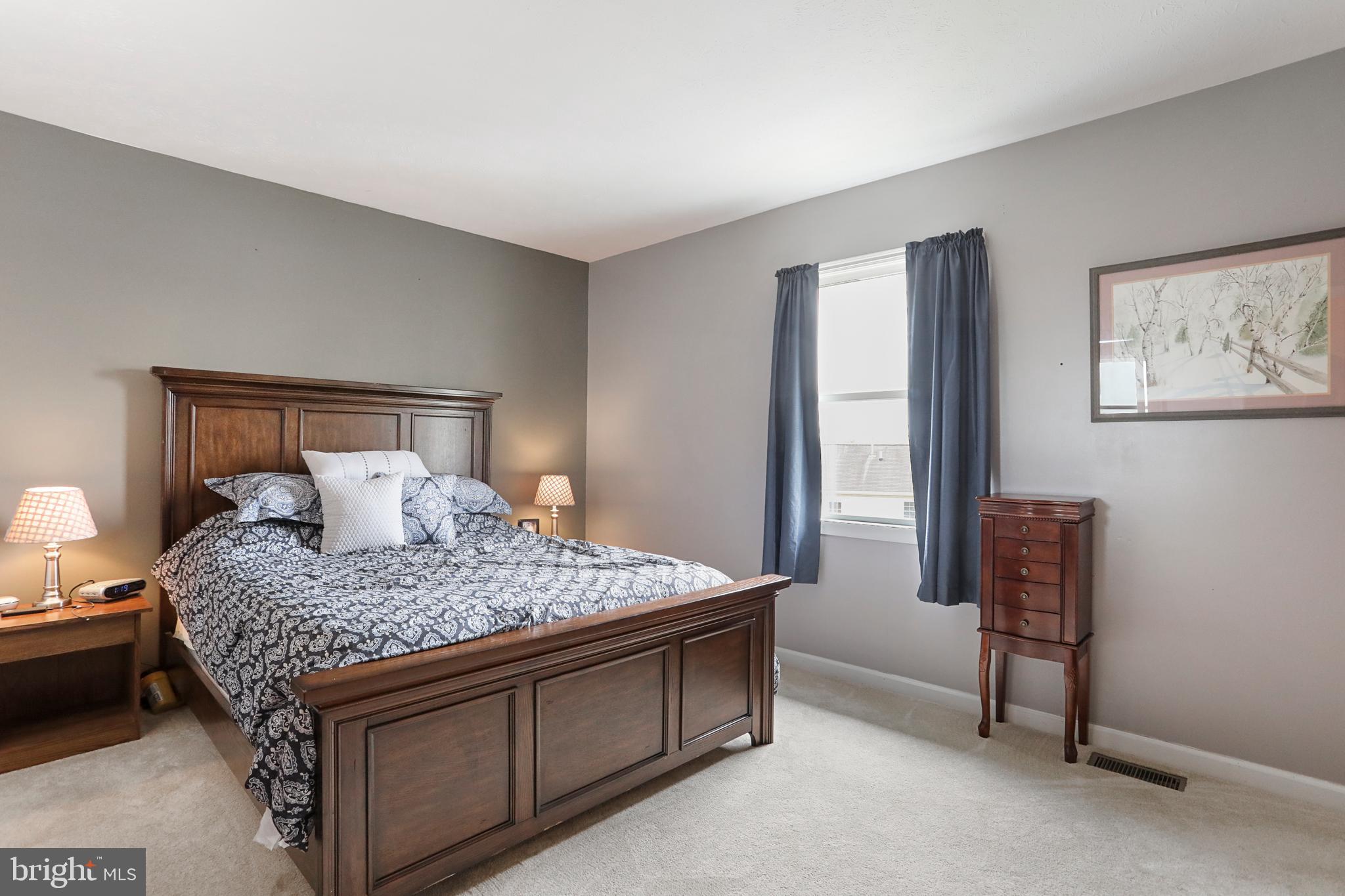 OPEQUON MEADOWS - Residential