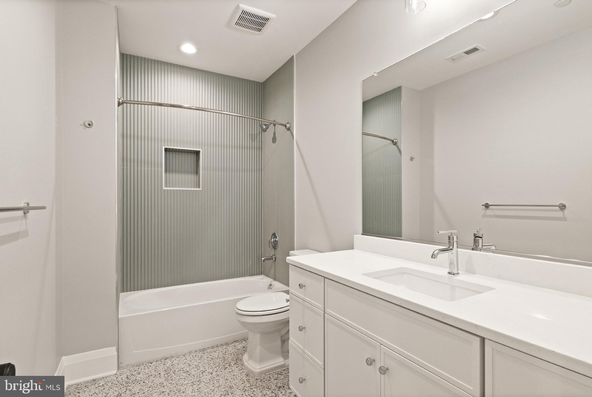 SPRINGFIELD - Residential