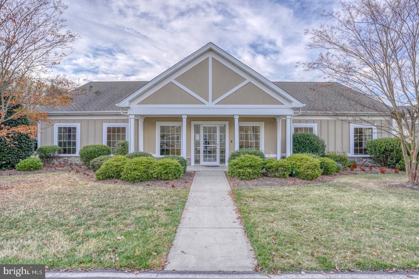 HEARTHSTONE MANOR - Residential