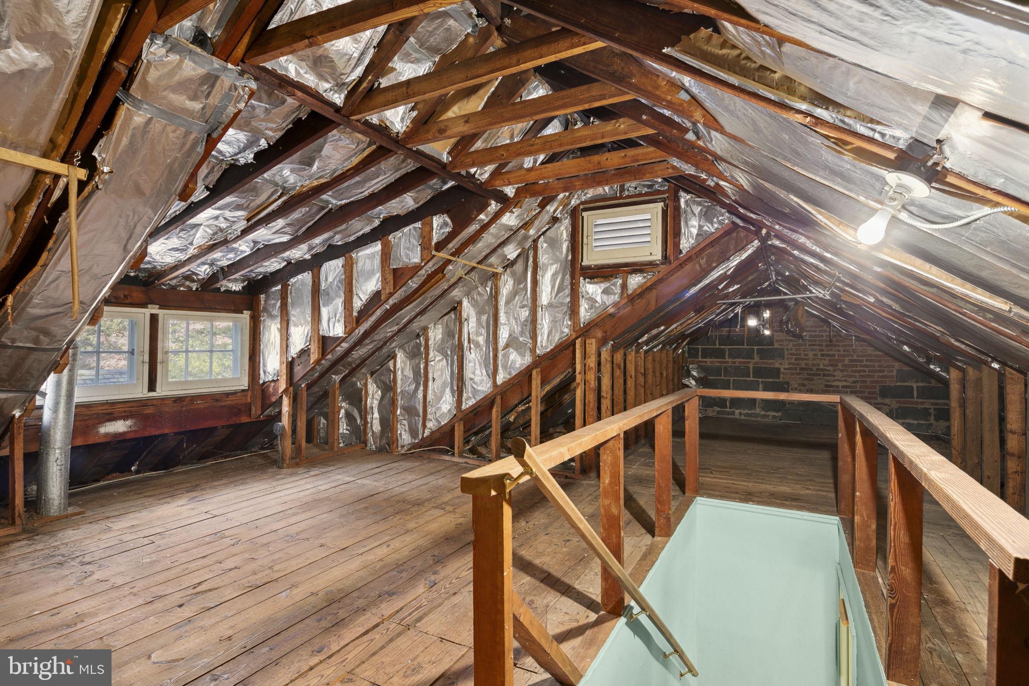 BOULEVARD ACRES - Residential