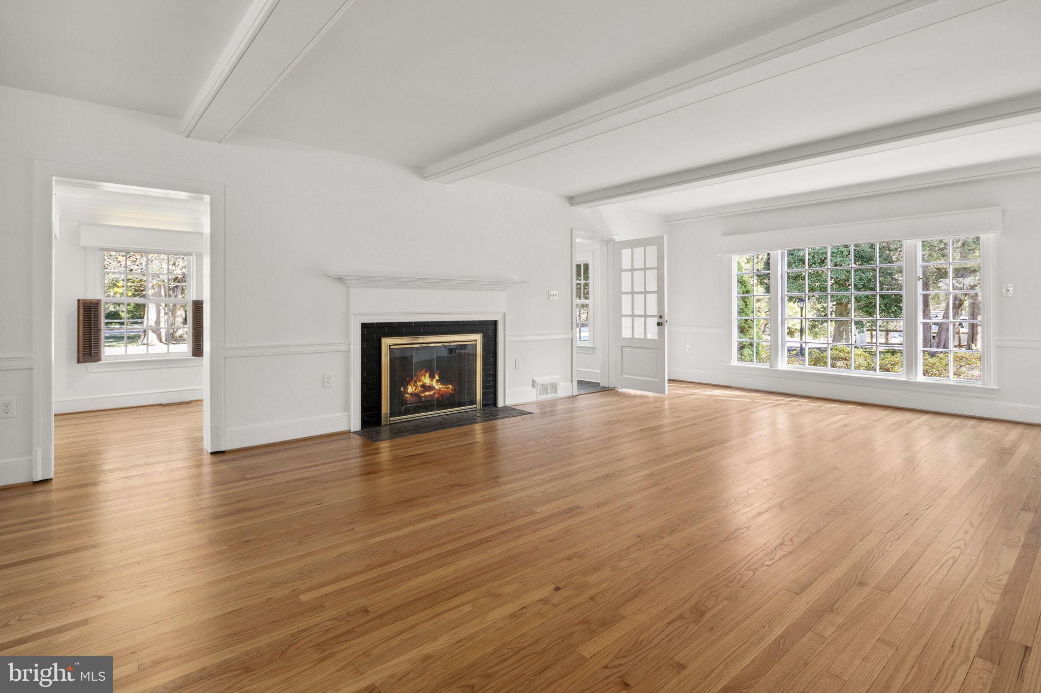 BOULEVARD ACRES - Residential