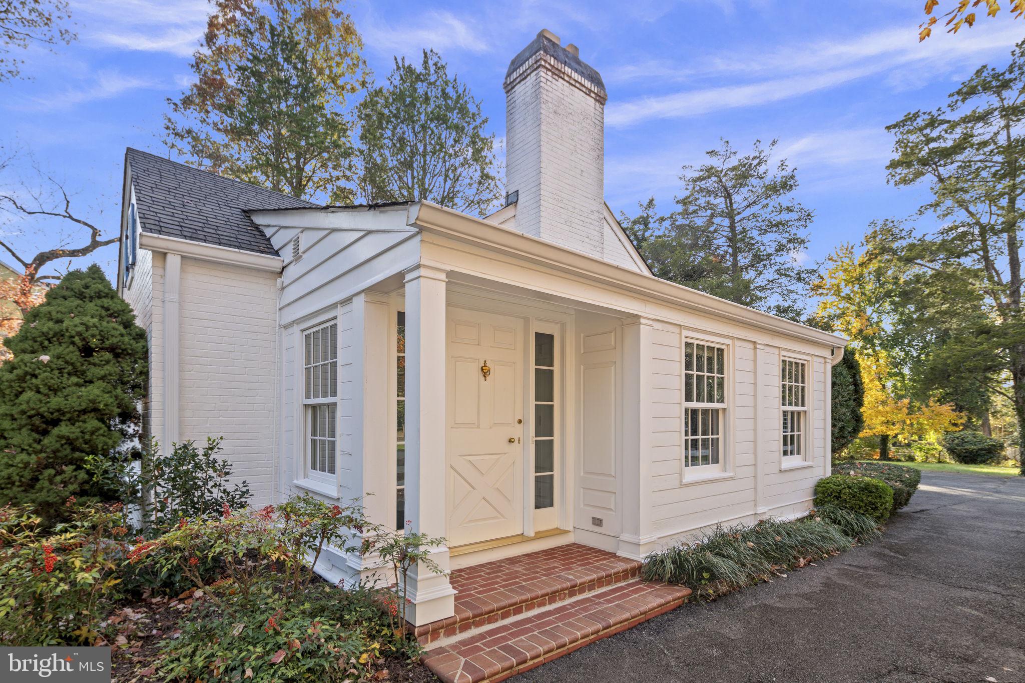 BOULEVARD ACRES - Residential